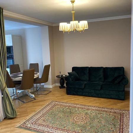 Casa Ayan Apartment Sibiu Bagian luar foto